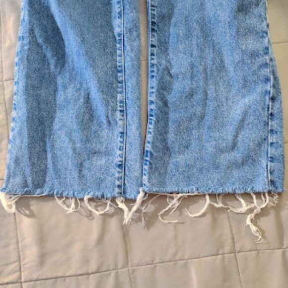 MANGO MNG | Kaia Straight Wide Leg Raw Distressed Hem High Rise Jeans 2 - Picture 6 of 13